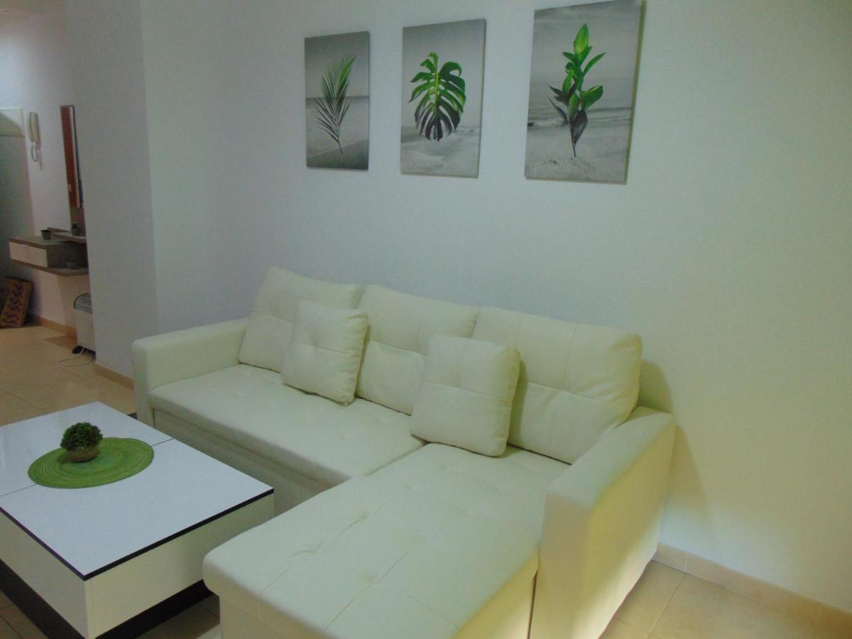Apartamentos Varios Con 2 Dorm En Marina Dor , La Playa De Amplaries 47 , Vista Lateral Al Mar أوروبيسا ذيل مار المظهر الخارجي الصورة