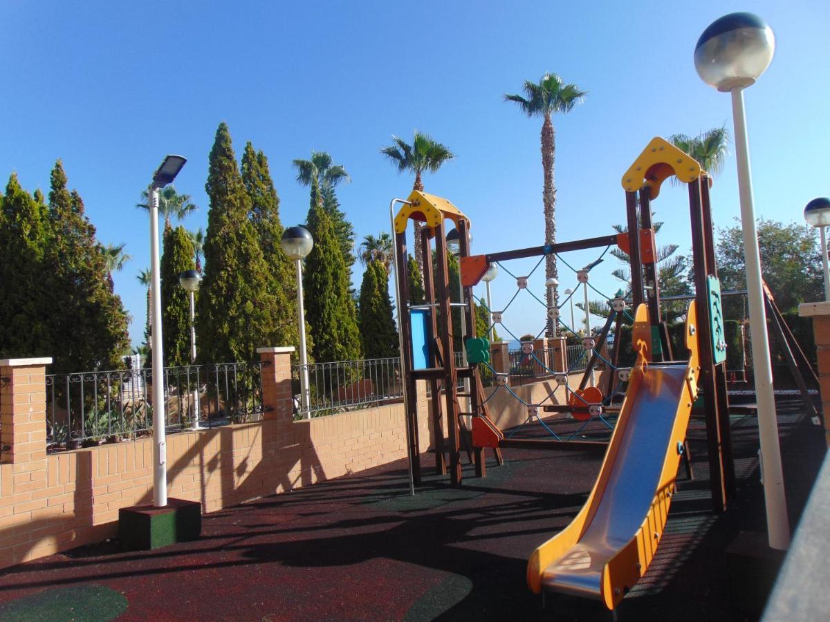 Apartamentos Varios Con 2 Dorm En Marina Dor , La Playa De Amplaries 47 , Vista Lateral Al Mar أوروبيسا ذيل مار المظهر الخارجي الصورة