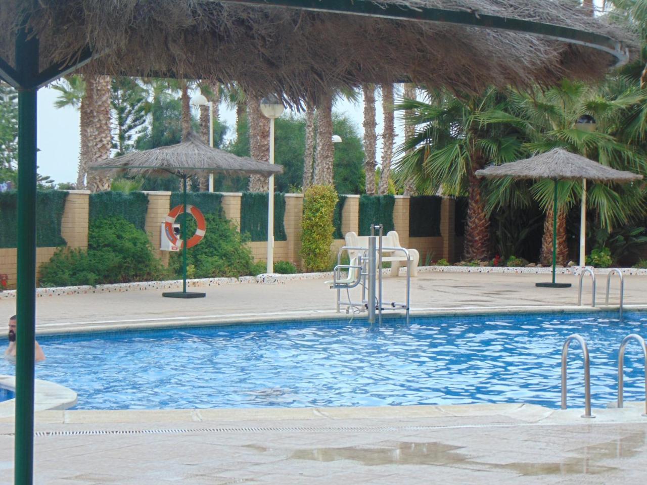 Apartamentos Varios Con 2 Dorm En Marina Dor , La Playa De Amplaries 47 , Vista Lateral Al Mar أوروبيسا ذيل مار المظهر الخارجي الصورة